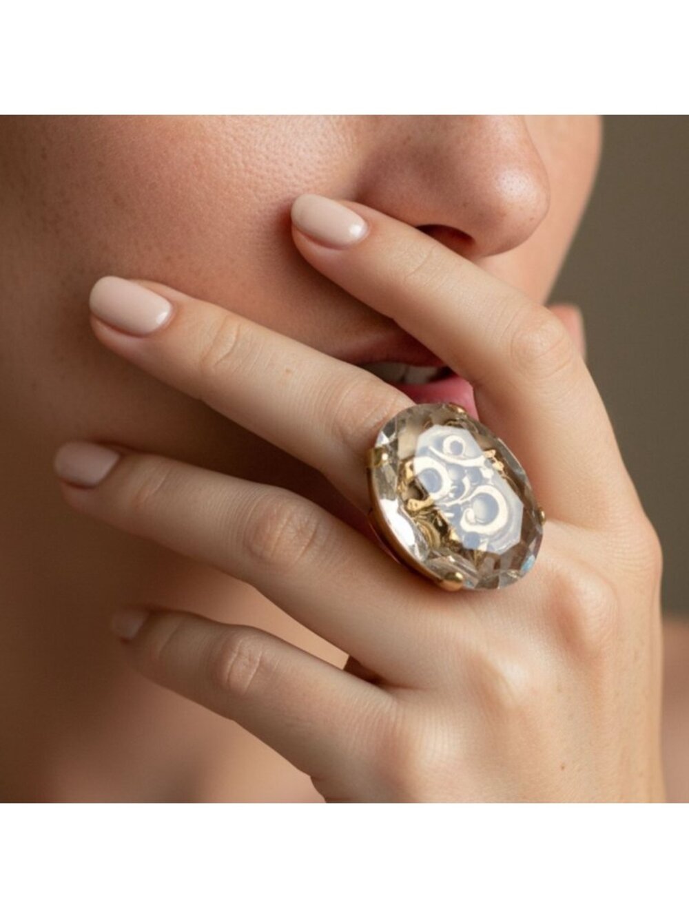 Gold-Tone Om Symbol Crystal Statement Ring Size 7-8 Adjustable 14.48g - Picture 2 of 9